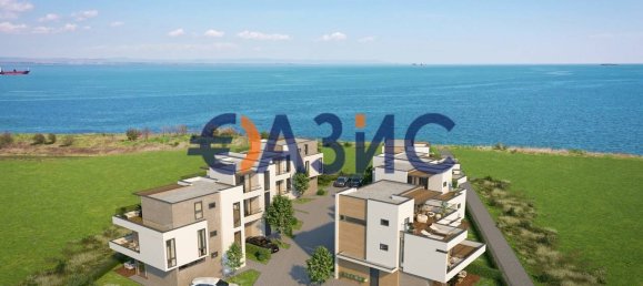 3 bedrooms Apartment in Burgas, Bulgaria No. 895 5