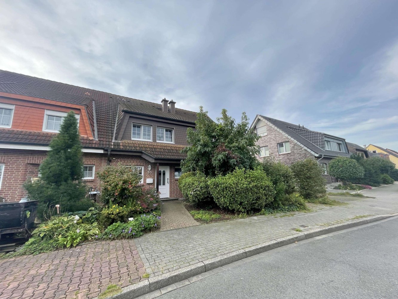 Adosado de 4 habitaciónes en Bottrop, Germany No. 72215