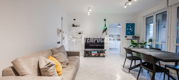Apartamento de 2 dormitorios en Milan, Italy No. 357829 3