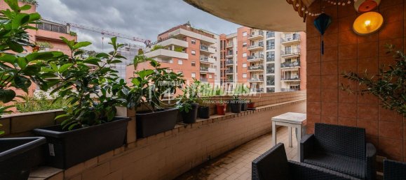 Apartamento de 2 dormitorios en Milan, Italy No. 357829 20