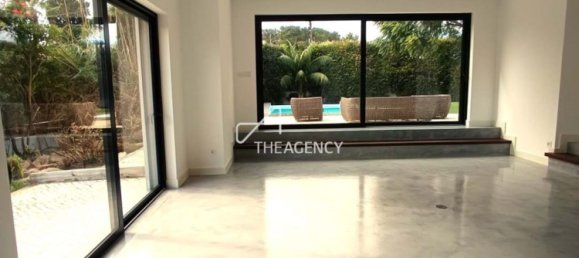 5 bedrooms Villa in Cascais, Portugal No. 116713 12