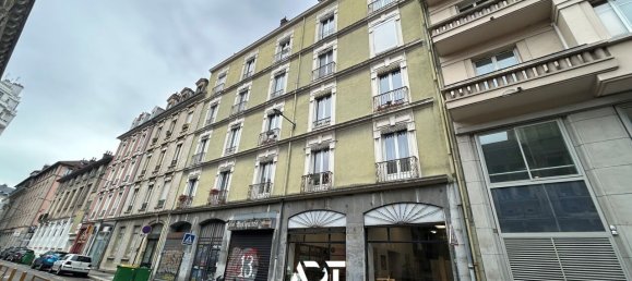 2 bedrooms Apartment in Grenoble, France No. 206446 5