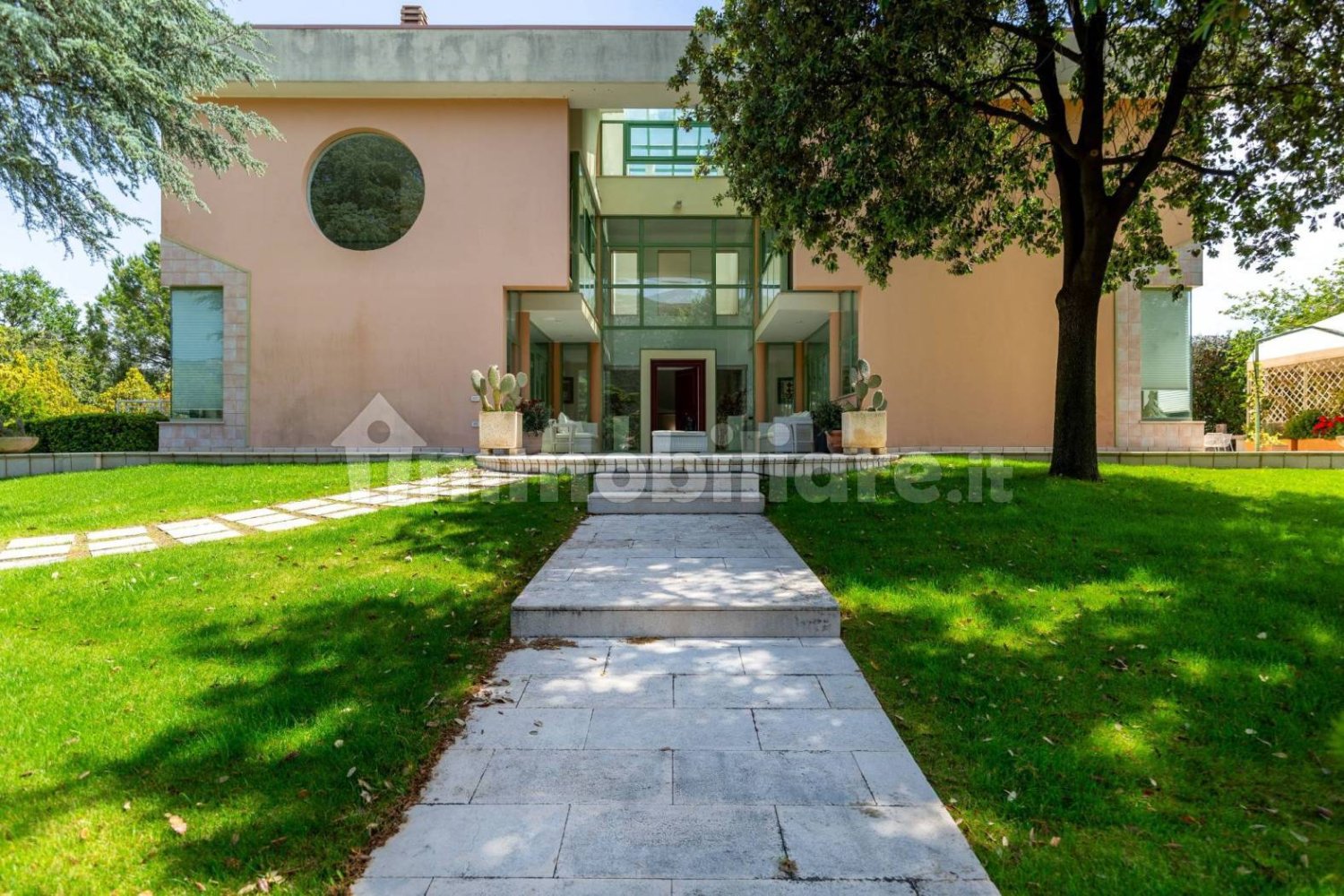 4 bedrooms Villa in Capoterra, Italy No. 79421