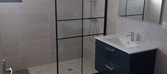 Villa de 3 dormitorios en Ginestas, France No. 336285 5