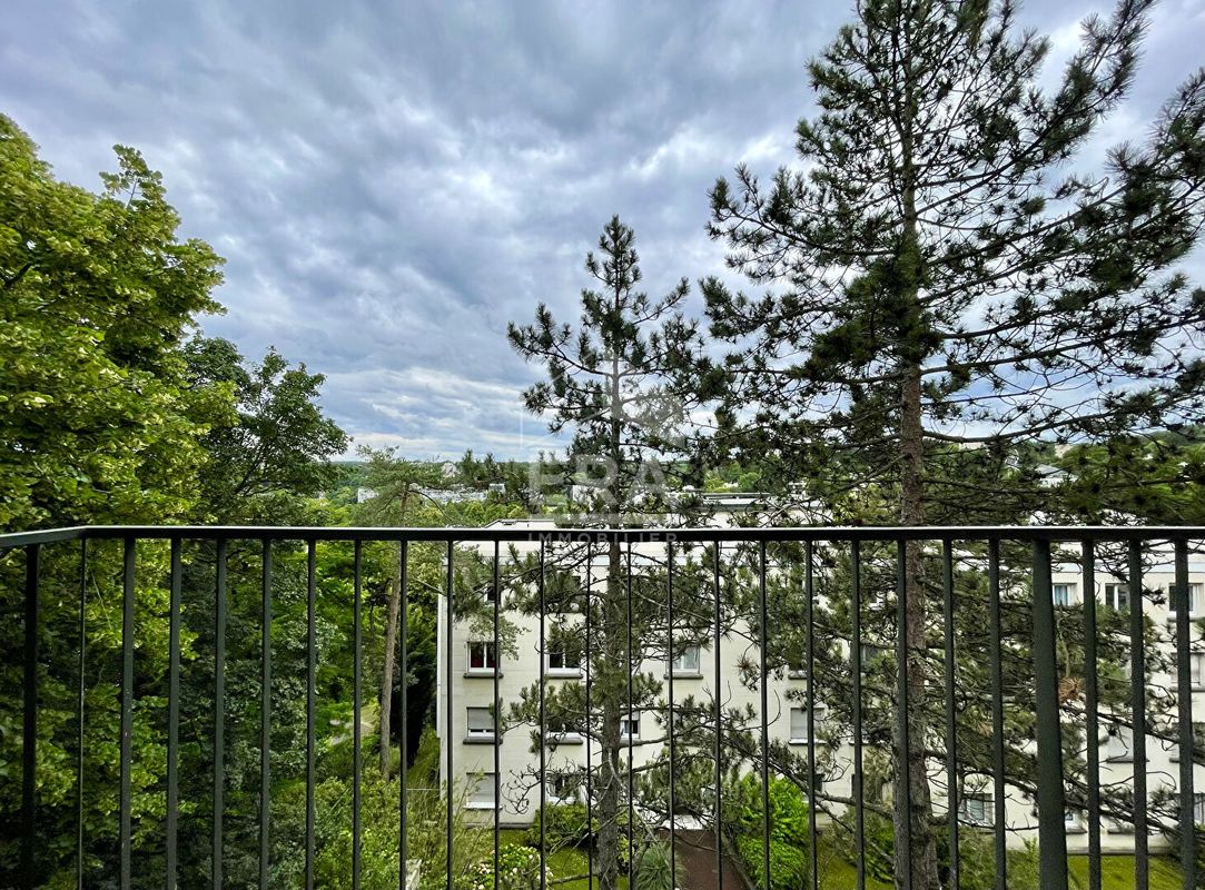 2 bedrooms Apartment in Ville-d'Avray, France No. 184071