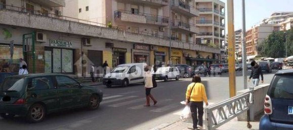 1 room Commercial property in Messina, Italy No. 375223 3