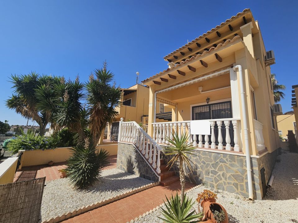 3 غرف نوم فيلا في Alicante, Spain رقم 222451