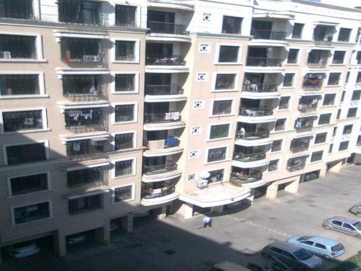 Casa de 2 dormitorios en Mumbai, India No. 2400