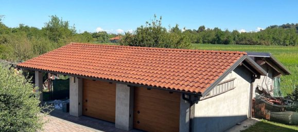 8 bedrooms House in Cossato, Italy No. 321333 9