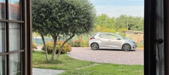 8 bedrooms House in Cossato, Italy No. 321333 21