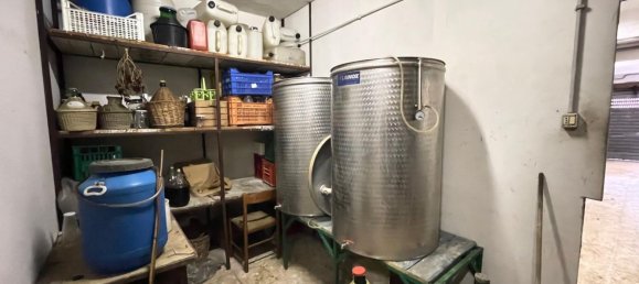 Garage in Rome, Italy 100m², Nr. 57519 9