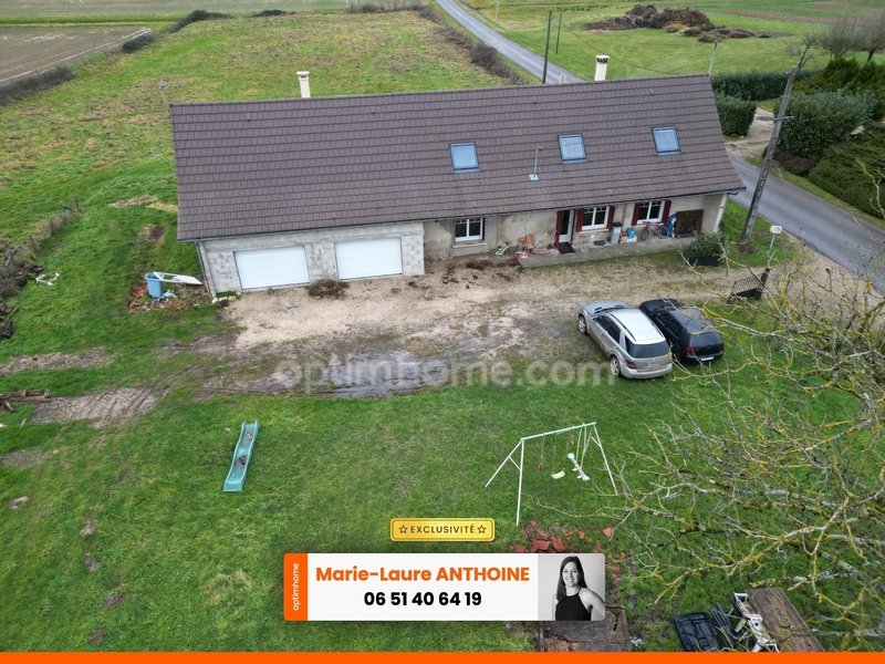 5 bedrooms House in Les Hays, France No. 194382