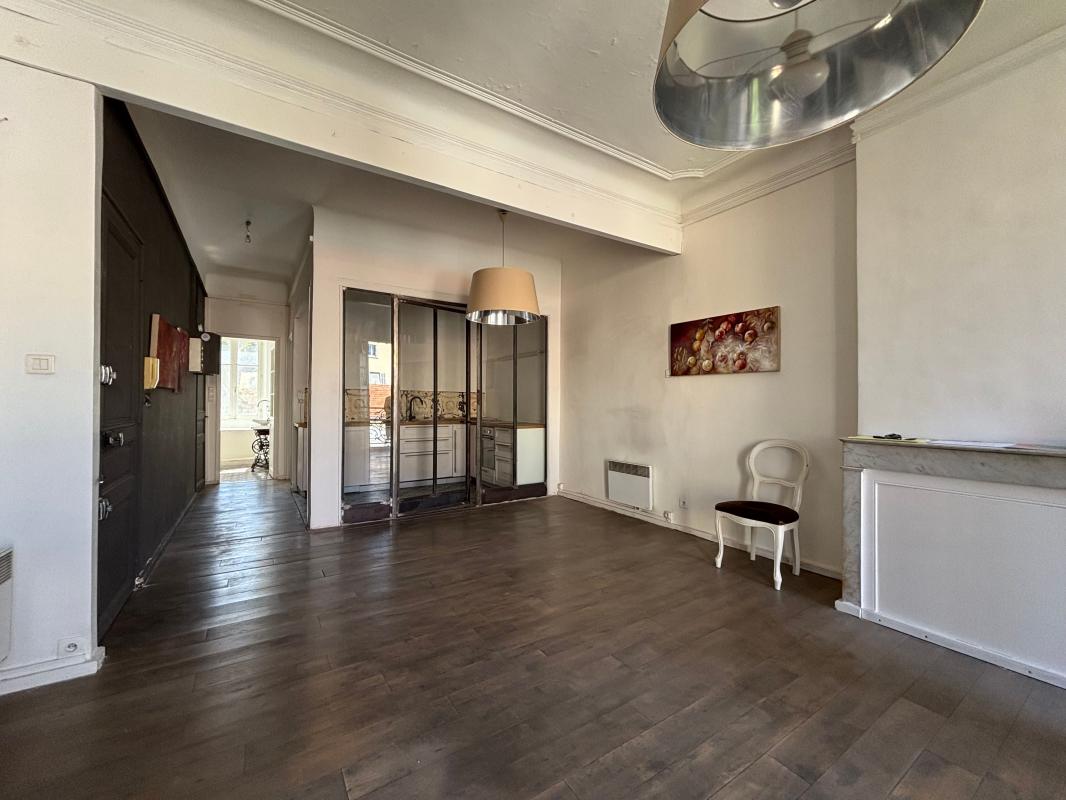 Apartamento de 1 dormitorio en Toulon, France No. 294277