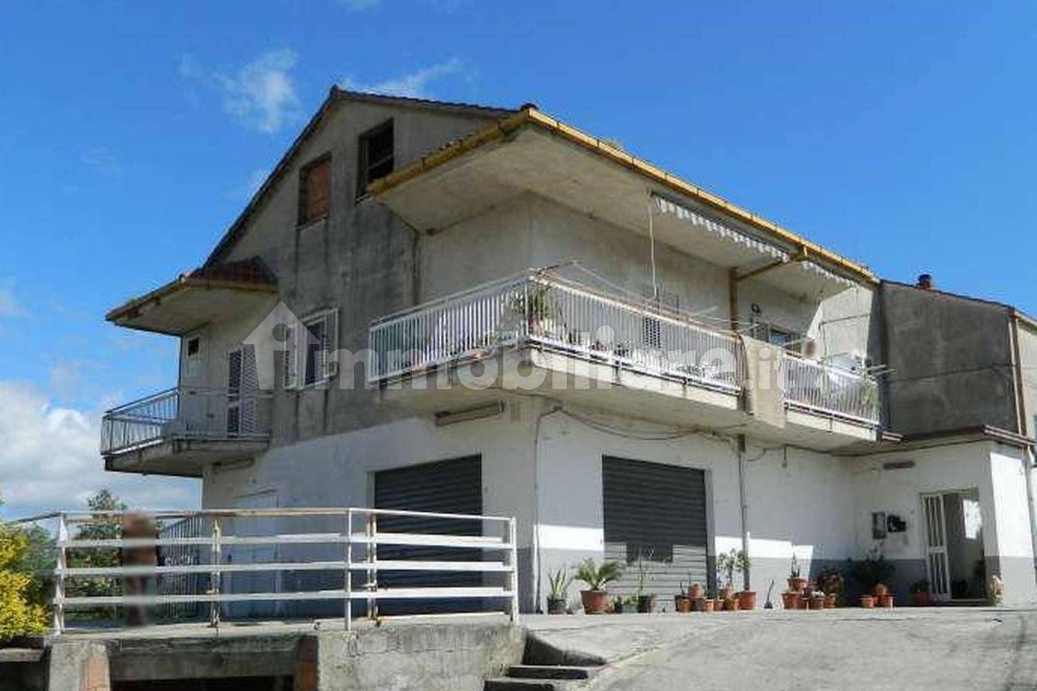 5-Zimmer Lagerhaus in Montalto Uffugo, Italy, Nr. 83265