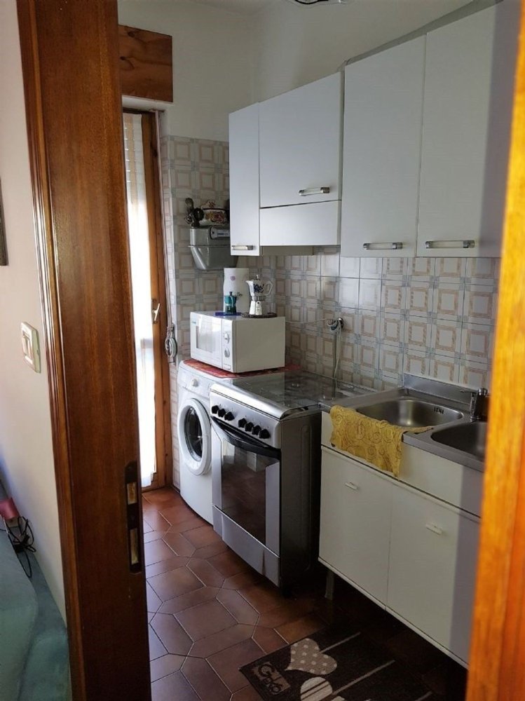 Квартира с 3 комнатами в Нови Лигуре, Италия № 130588