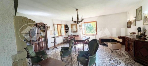 3 Schlafzimmer Haus in Pordenone, Italy, Nr. 281308 8