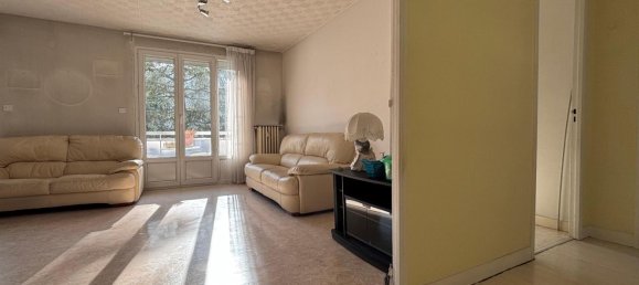Apartamento de 2 dormitorios en Saint-Etienne, France No. 273024 2