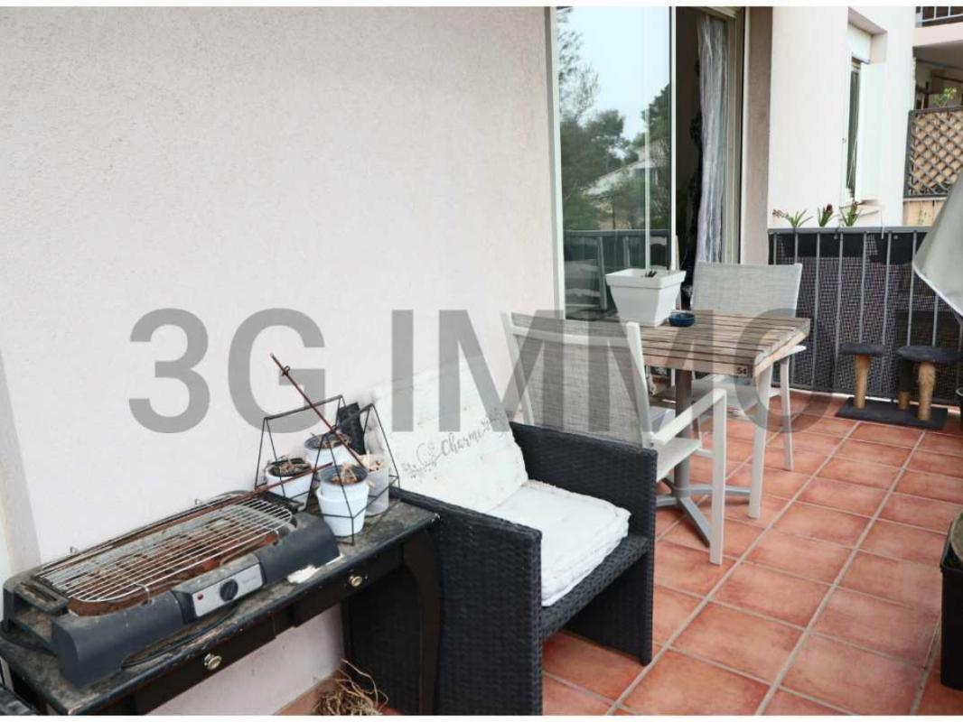 2 bedrooms Apartment in Toulon, France No. 208278