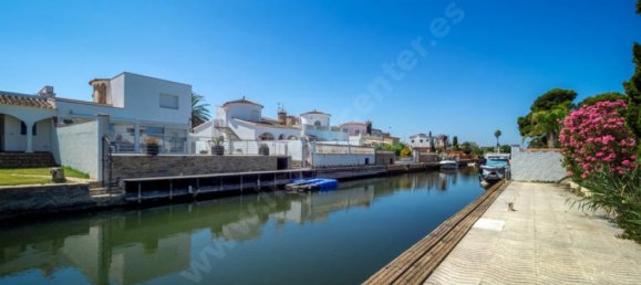 5 bedrooms House in Empuriabrava, Spain No. 162311 49