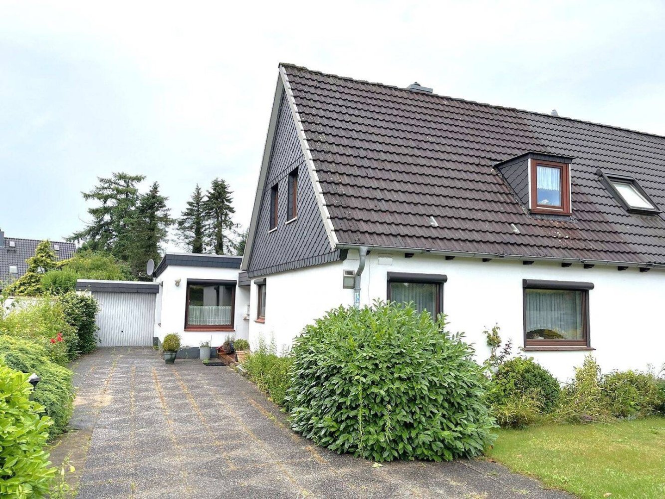 4 rooms Townhouse in Neumunster, Germany No. 263411