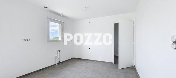 3 bedrooms House in Manche, France No. 360213 7