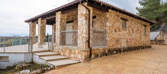 Вилла 220м² в Пафос, Кипр № 94981 3