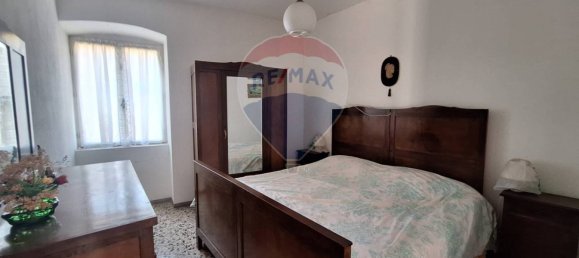 5 rooms Apartment in Calceranica al Lago, Italy No. 192119 7