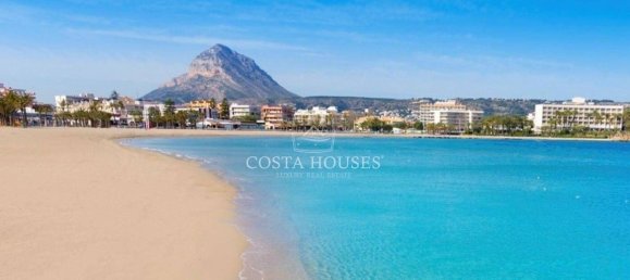 4 Schlafzimmer Villa in Alicante, Spain, Nr. 67158 9