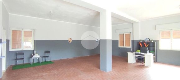 90m² Office in Monticelli Brusati, Italy No. 149999 3