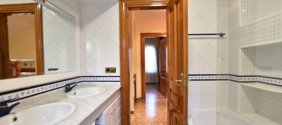 6 bedrooms House in Padul, Spain No. 106792 2