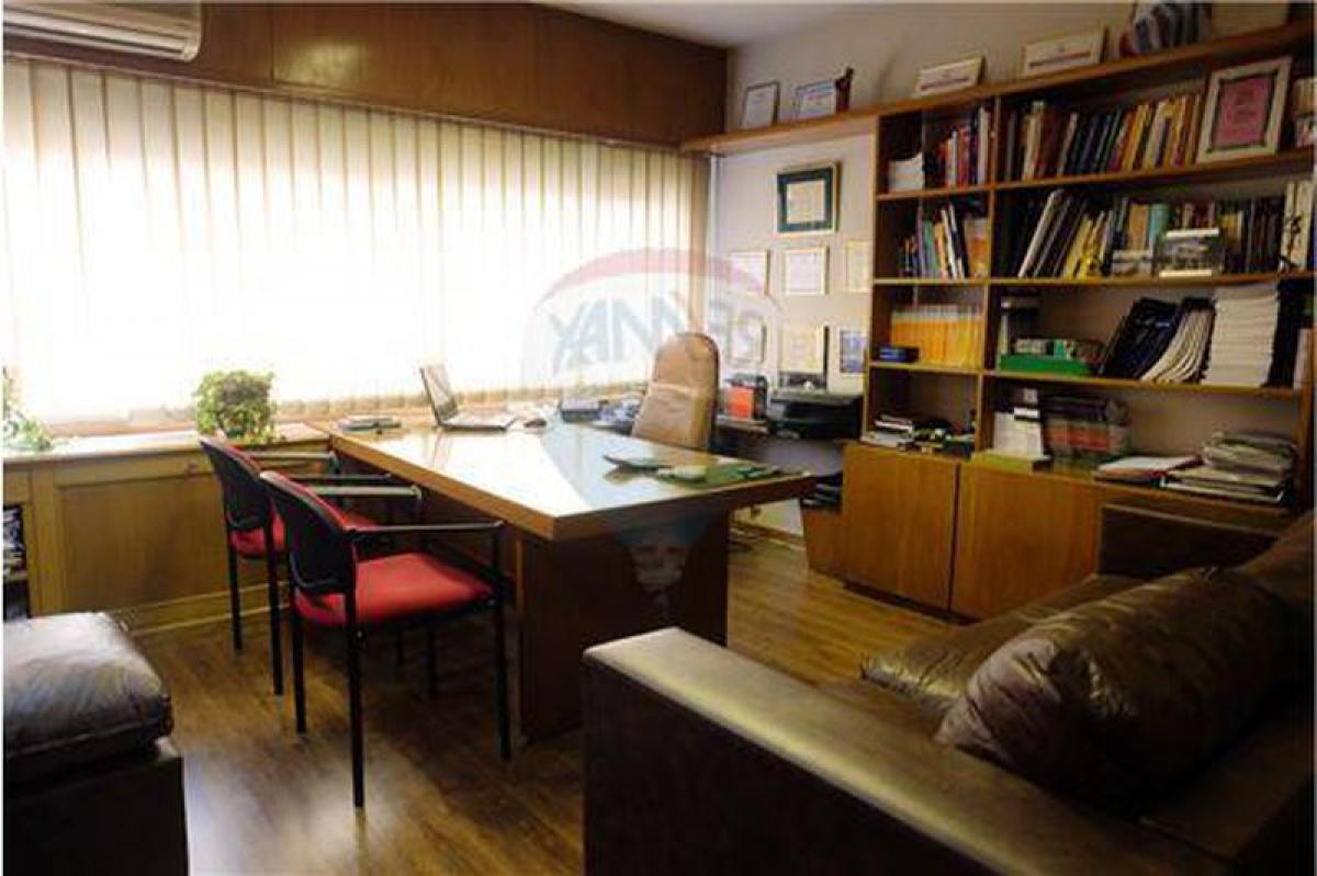  Office in Montevideo, Uruguay No. 13211