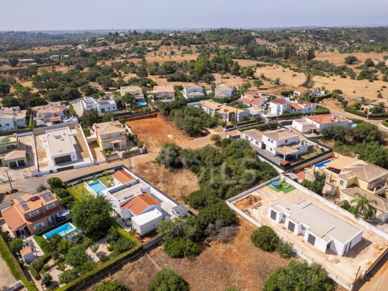  Land in Mexilhoeira Grande, Portugal No. 254029