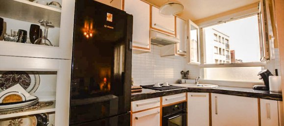 Studio à Courbevoie, France No. 165309 5