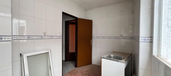 Apartamento de 3 dormitorios en Granada, Spain No. 175652 19