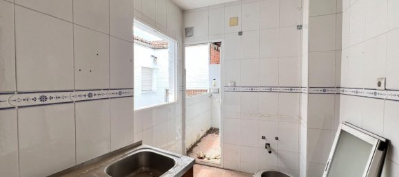 Apartamento de 3 dormitorios en Granada, Spain No. 175652 20