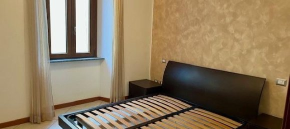 5-salle Appartement à Alzate Brianza, Italy No. 13712 14