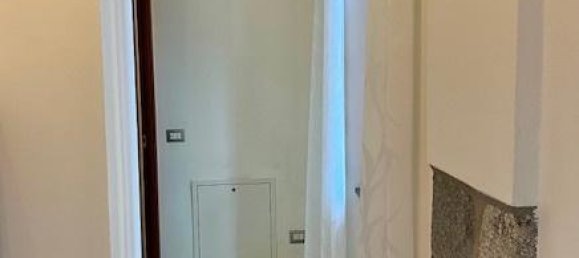 5-salle Appartement à Alzate Brianza, Italy No. 13712 12