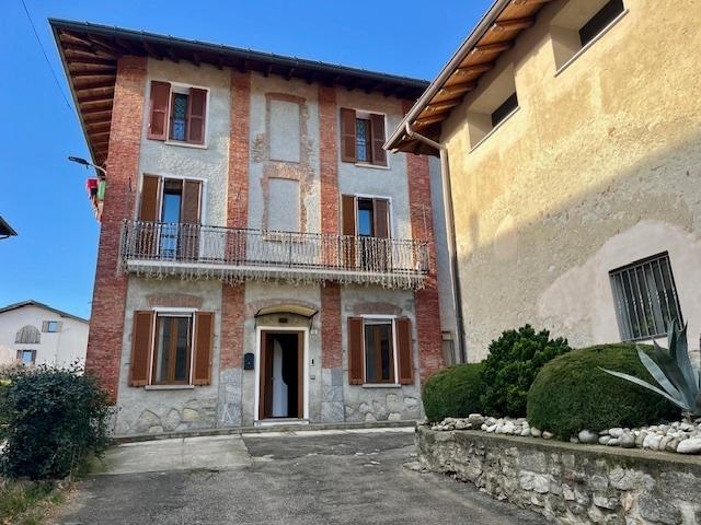 5-salle Appartement à Alzate Brianza, Italy No. 13712