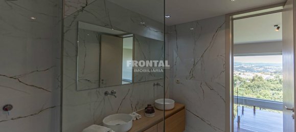 Studio in Vila Nova de Gaia, Portugal No. 80949 13