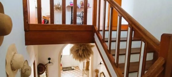 5 bedrooms House in Confort-Meilars, France No. 199010 20