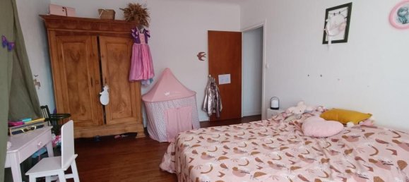 5 bedrooms House in Confort-Meilars, France No. 199010 26