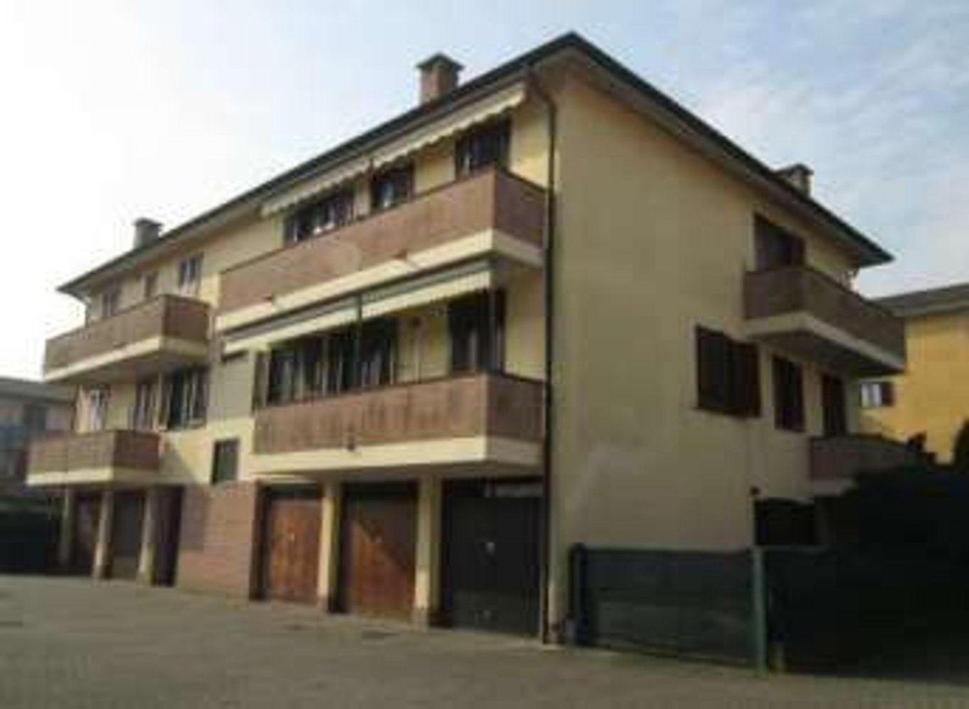 3-salle Appartement à Lodi Vecchio, Italy No. 298872