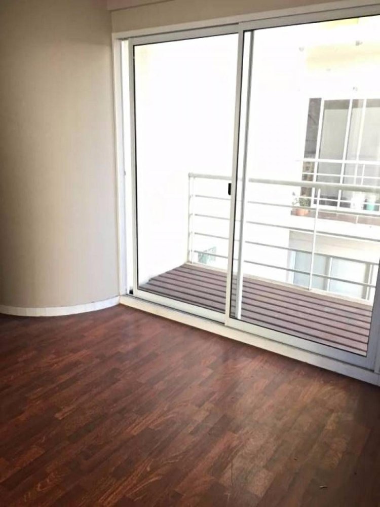 Studio in Buenos Aires, Argentina No. 77009