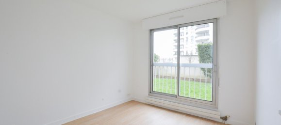 4 bedrooms Apartment in Courbevoie, France No. 137057 9