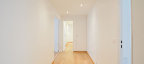 4 bedrooms Apartment in Courbevoie, France No. 137057 5