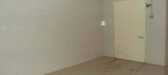 Коммерческая недвижимость с 4 комнатами в Удине, Италия № 126475 22