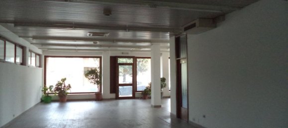 Коммерческая недвижимость с 4 комнатами в Удине, Италия № 126475 37