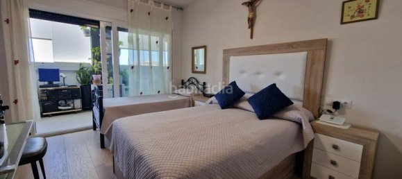 Пентхаус с 2 спальнями в Эстепона, Испания № 135034 21