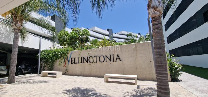 Пентхаус с 2 спальнями в Эстепона, Испания № 135034