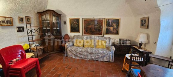 3 bedrooms House in Ventimiglia, Italy No. 233969 5